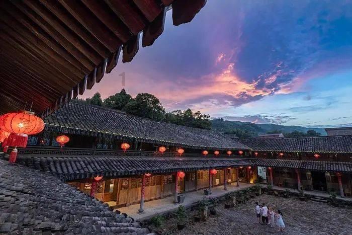 系带夏装