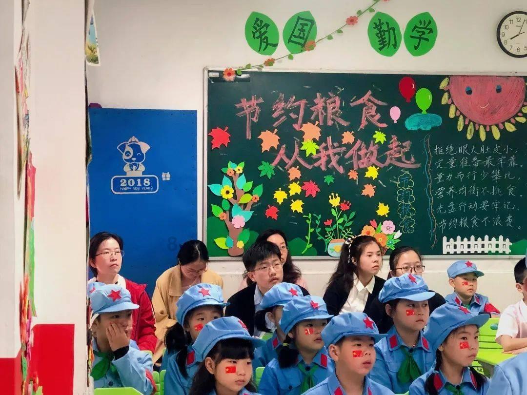 你觉得考上大学难吗？为了考大学，你做过哪些努力？游戏画面