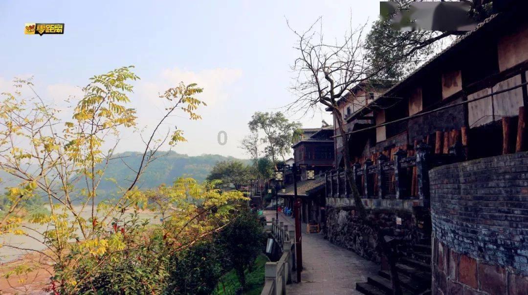 此人请求岳父再将二女儿嫁给他，岳父开心一笑：三女儿你也娶了吧